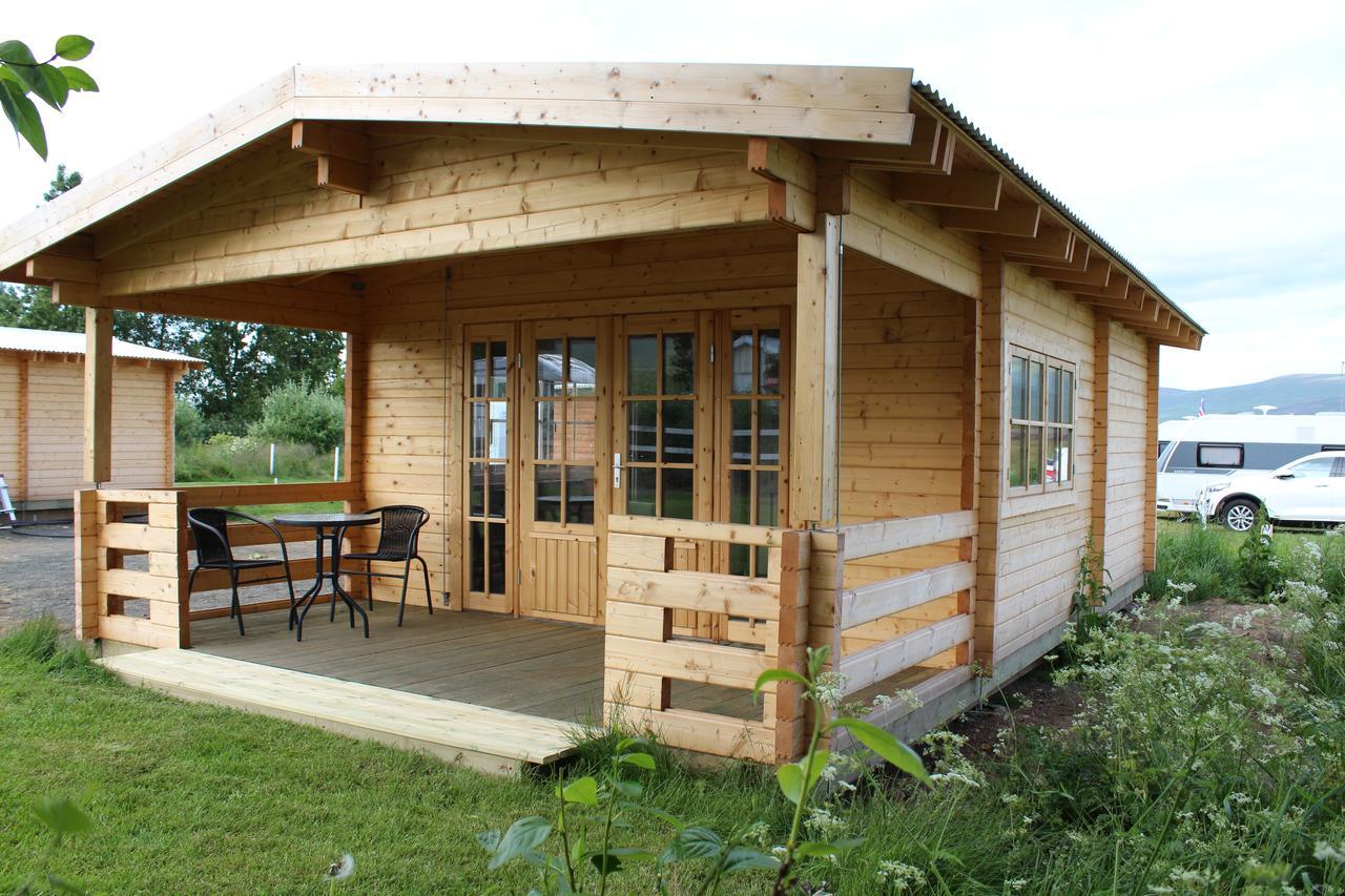 Lonsa Guesthouse อาคูเรย์รี ภายนอก รูปภาพ